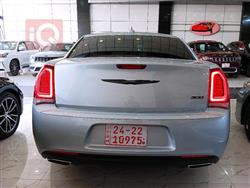 کرایسلەر 300